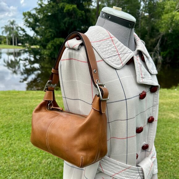 COACH Vintage Soft Legacy Demi Hobo 9564 Burnished Camel Adjustable Strap - Picture 2 of 14